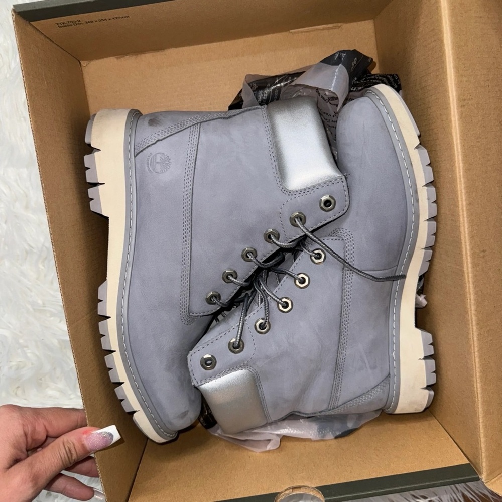 TIMBERLAND WINTER BOOTS GREY
